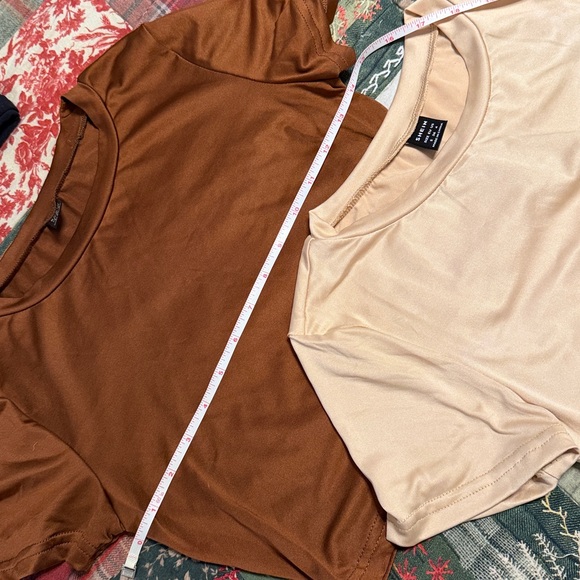 SHEIN Brown and Cream Short Sleeve Crop Tops (2-Pack) - Picture 4 of 6